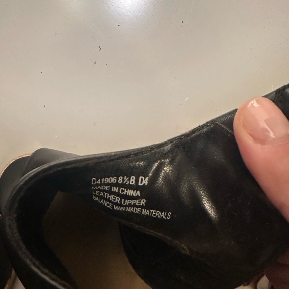 Cole Haan black leather heels size 8.5 - Picture 6 of 6